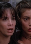 Charmed-Online_dot_net-1x02IveGotYouUnderMySkin1372.jpg