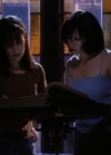 Charmed-Online_dot_net-1x02IveGotYouUnderMySkin2039.jpg