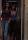 Charmed-Online_dot_net-1x02IveGotYouUnderMySkin2076.jpg