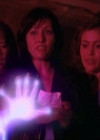 Charmed-Online_dot_net-1x02IveGotYouUnderMySkin2193.jpg