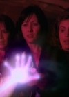 Charmed-Online_dot_net-1x02IveGotYouUnderMySkin2204.jpg