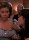 Charmed-Online_dot_net-1x02IveGotYouUnderMySkin2329.jpg