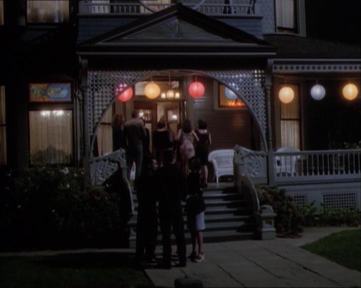 Charmed-Online_dot_net-1x03ThankYouForNotMorphing0035.jpg Charmed-Online_dot_net-1x03ThankYouForNotMorphing0035.jpg