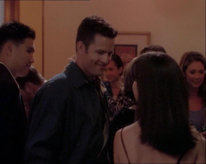 Charmed-Online_dot_net-1x03ThankYouForNotMorphing0125.jpg Charmed-Online_dot_net-1x03ThankYouForNotMorphing0125.jpg