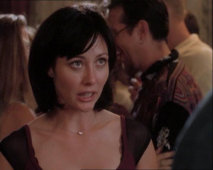 Charmed-Online_dot_net-1x03ThankYouForNotMorphing0147.jpg Charmed-Online_dot_net-1x03ThankYouForNotMorphing0147.jpg