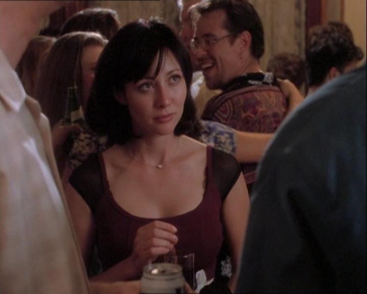 Charmed-Online_dot_net-1x03ThankYouForNotMorphing0169.jpg Charmed-Online_dot_net-1x03ThankYouForNotMorphing0169.jpg