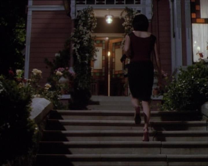 Charmed-Online_dot_net-1x03ThankYouForNotMorphing0190.jpg Charmed-Online_dot_net-1x03ThankYouForNotMorphing0190.jpg