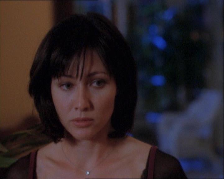 Charmed-Online_dot_net-1x03ThankYouForNotMorphing0221.jpg Charmed-Online_dot_net-1x03ThankYouForNotMorphing0221.jpg