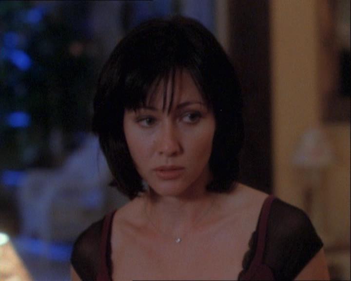 Charmed-Online_dot_net-1x03ThankYouForNotMorphing0234.jpg Charmed-Online_dot_net-1x03ThankYouForNotMorphing0234.jpg