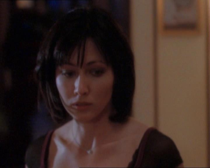 Charmed-Online_dot_net-1x03ThankYouForNotMorphing0238.jpg