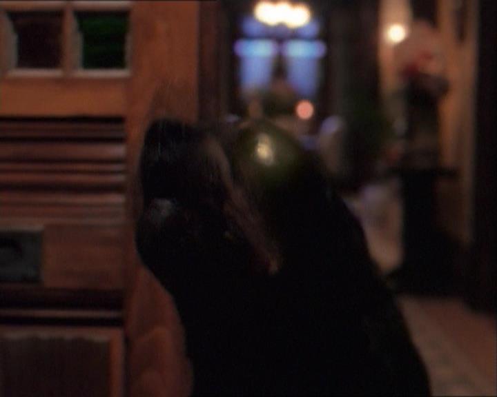 Charmed-Online_dot_net-1x03ThankYouForNotMorphing0253.jpg Charmed-Online_dot_net-1x03ThankYouForNotMorphing0253.jpg