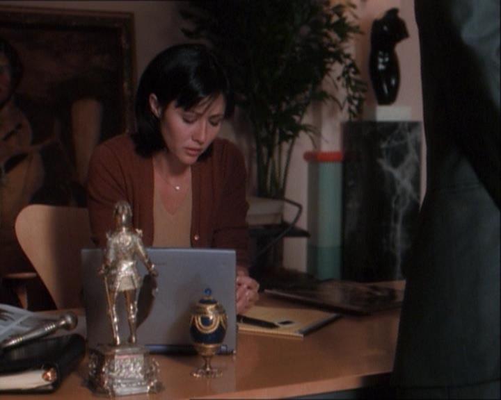 Charmed-Online_dot_net-1x03ThankYouForNotMorphing0430.jpg Charmed-Online_dot_net-1x03ThankYouForNotMorphing0430.jpg