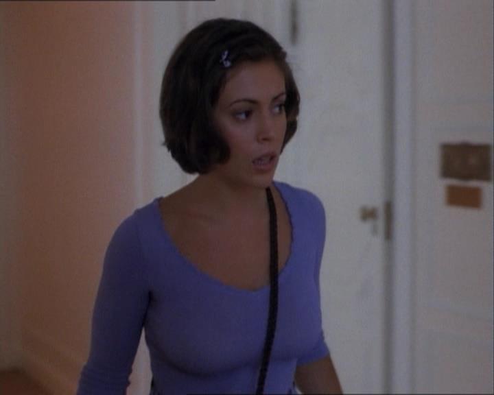 Charmed-Online_dot_net-1x03ThankYouForNotMorphing0632.jpg