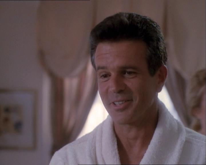 Charmed-Online_dot_net-1x03ThankYouForNotMorphing0663.jpg Charmed-Online_dot_net-1x03ThankYouForNotMorphing0663.jpg