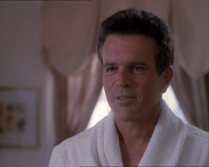 Charmed-Online_dot_net-1x03ThankYouForNotMorphing0667.jpg Charmed-Online_dot_net-1x03ThankYouForNotMorphing0667.jpg