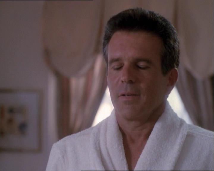 Charmed-Online_dot_net-1x03ThankYouForNotMorphing0672.jpg Charmed-Online_dot_net-1x03ThankYouForNotMorphing0672.jpg