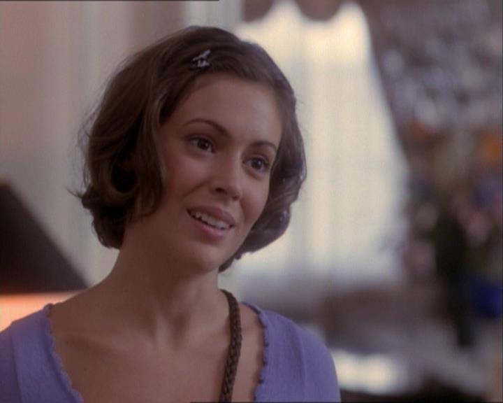 Charmed-Online_dot_net-1x03ThankYouForNotMorphing0677.jpg