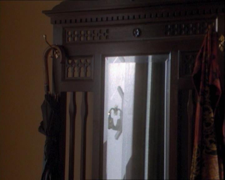 Charmed-Online_dot_net-1x03ThankYouForNotMorphing0781.jpg Charmed-Online_dot_net-1x03ThankYouForNotMorphing0781.jpg