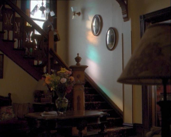 Charmed-Online_dot_net-1x03ThankYouForNotMorphing0827.jpg Charmed-Online_dot_net-1x03ThankYouForNotMorphing0827.jpg