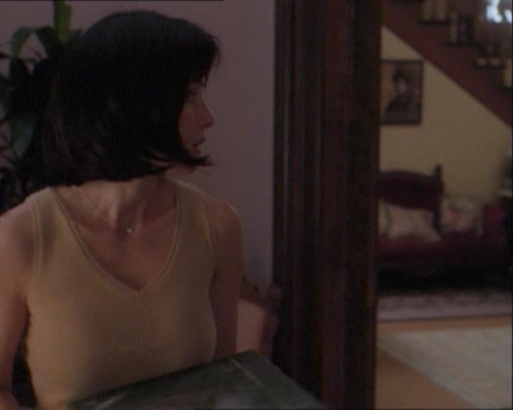Charmed-Online_dot_net-1x03ThankYouForNotMorphing0947.jpg