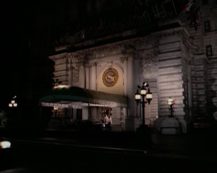 Charmed-Online_dot_net-1x03ThankYouForNotMorphing1065.jpg Charmed-Online_dot_net-1x03ThankYouForNotMorphing1065.jpg