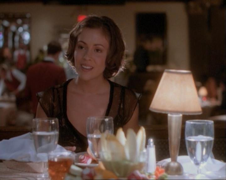 Charmed-Online_dot_net-1x03ThankYouForNotMorphing1118.jpg