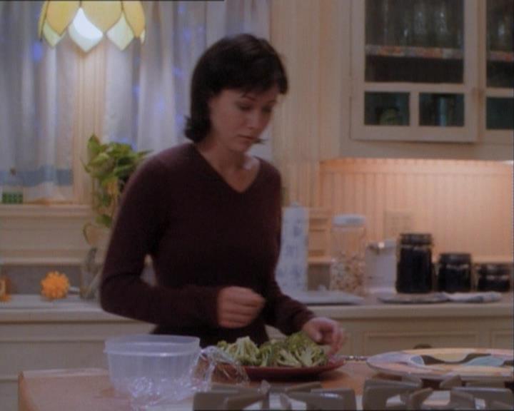 Charmed-Online_dot_net-1x03ThankYouForNotMorphing1129.jpg