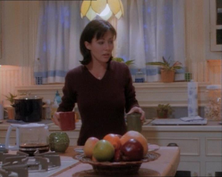 Charmed-Online_dot_net-1x03ThankYouForNotMorphing1147.jpg