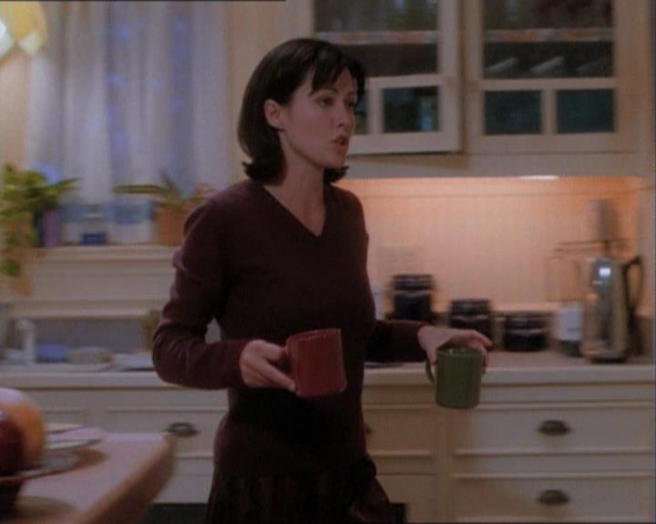 Charmed-Online_dot_net-1x03ThankYouForNotMorphing1148.jpg