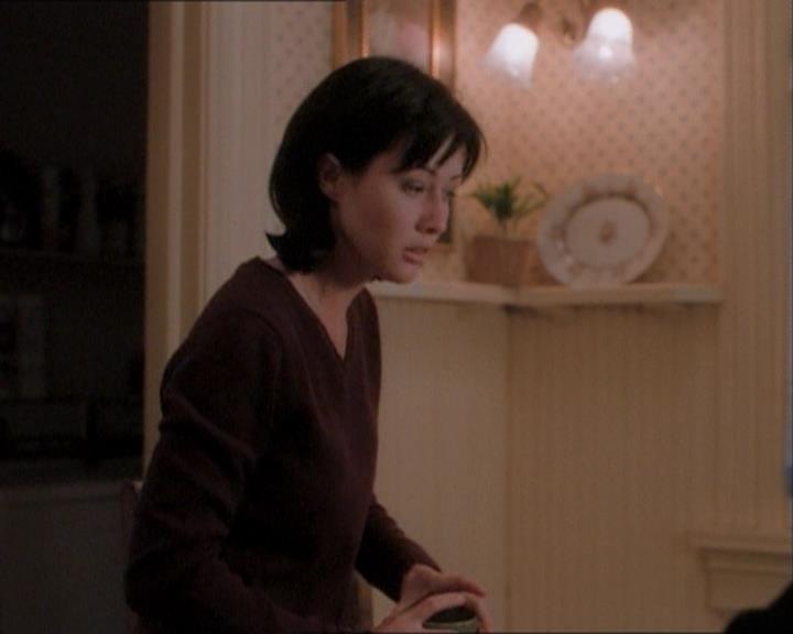 Charmed-Online_dot_net-1x03ThankYouForNotMorphing1152.jpg