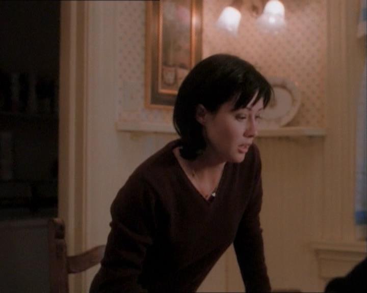 Charmed-Online_dot_net-1x03ThankYouForNotMorphing1153.jpg