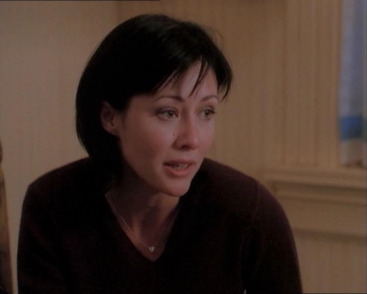 Charmed-Online_dot_net-1x03ThankYouForNotMorphing1187.jpg Charmed-Online_dot_net-1x03ThankYouForNotMorphing1187.jpg