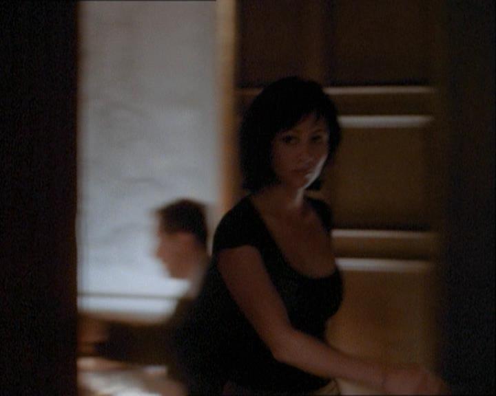 Charmed-Online_dot_net-1x03ThankYouForNotMorphing1224.jpg