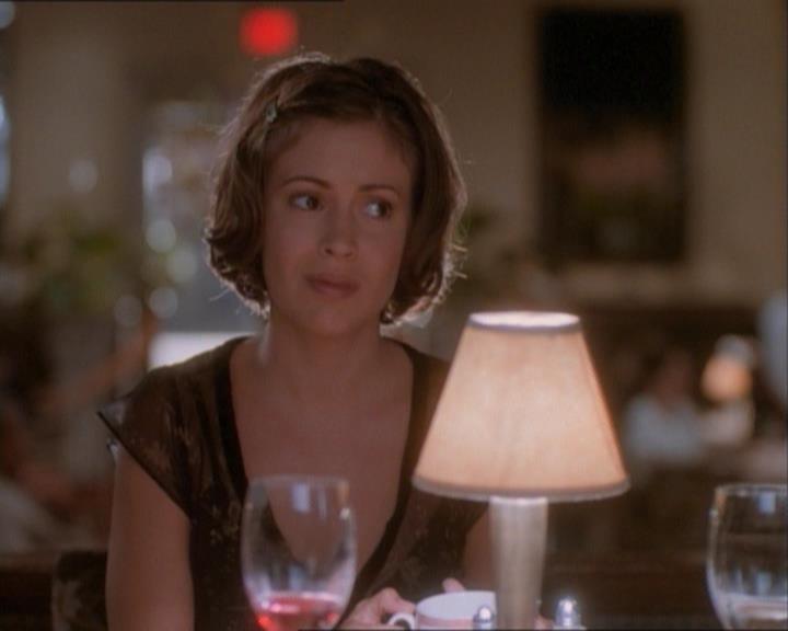 Charmed-Online_dot_net-1x03ThankYouForNotMorphing1259.jpg Charmed-Online_dot_net-1x03ThankYouForNotMorphing1259.jpg