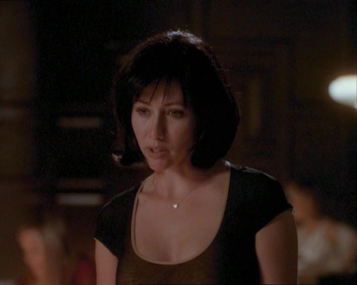 Charmed-Online_dot_net-1x03ThankYouForNotMorphing1269.jpg