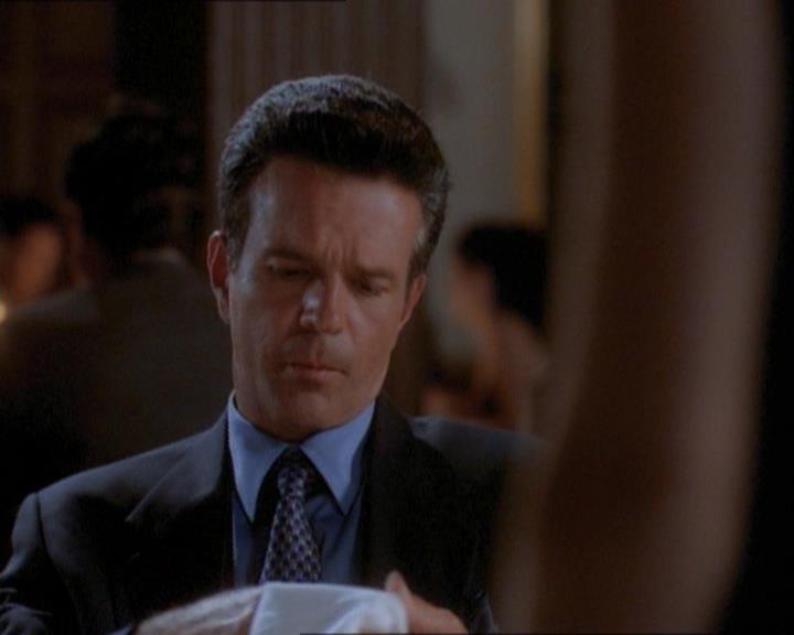 Charmed-Online_dot_net-1x03ThankYouForNotMorphing1301.jpg Charmed-Online_dot_net-1x03ThankYouForNotMorphing1301.jpg