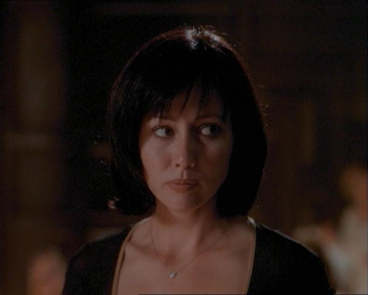 Charmed-Online_dot_net-1x03ThankYouForNotMorphing1313.jpg