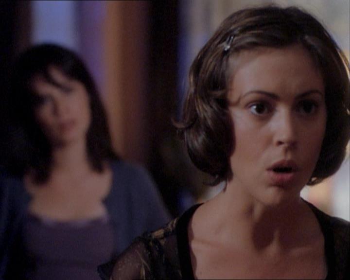 Charmed-Online_dot_net-1x03ThankYouForNotMorphing1336.jpg