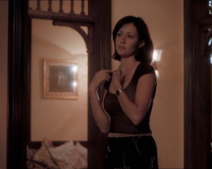 Charmed-Online_dot_net-1x03ThankYouForNotMorphing1419.jpg Charmed-Online_dot_net-1x03ThankYouForNotMorphing1419.jpg