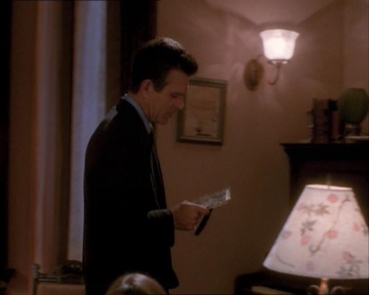 Charmed-Online_dot_net-1x03ThankYouForNotMorphing1441.jpg Charmed-Online_dot_net-1x03ThankYouForNotMorphing1441.jpg