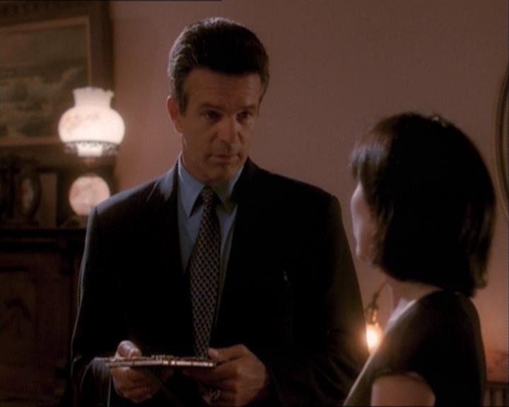 Charmed-Online_dot_net-1x03ThankYouForNotMorphing1449.jpg Charmed-Online_dot_net-1x03ThankYouForNotMorphing1449.jpg