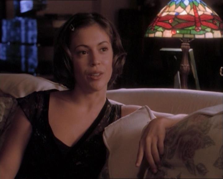 Charmed-Online_dot_net-1x03ThankYouForNotMorphing1474.jpg