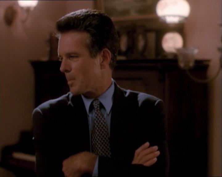 Charmed-Online_dot_net-1x03ThankYouForNotMorphing1493.jpg Charmed-Online_dot_net-1x03ThankYouForNotMorphing1493.jpg