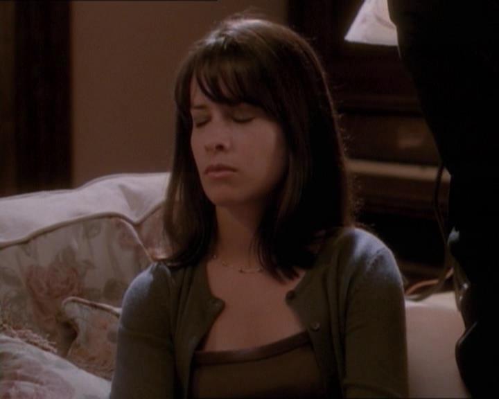 Charmed-Online_dot_net-1x03ThankYouForNotMorphing1496.jpg Charmed-Online_dot_net-1x03ThankYouForNotMorphing1496.jpg