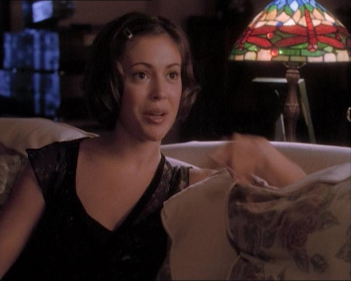 Charmed-Online_dot_net-1x03ThankYouForNotMorphing1528.jpg Charmed-Online_dot_net-1x03ThankYouForNotMorphing1528.jpg