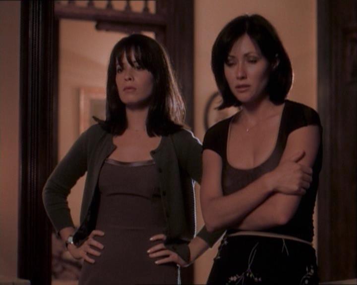 Charmed-Online_dot_net-1x03ThankYouForNotMorphing1531.jpg Charmed-Online_dot_net-1x03ThankYouForNotMorphing1531.jpg
