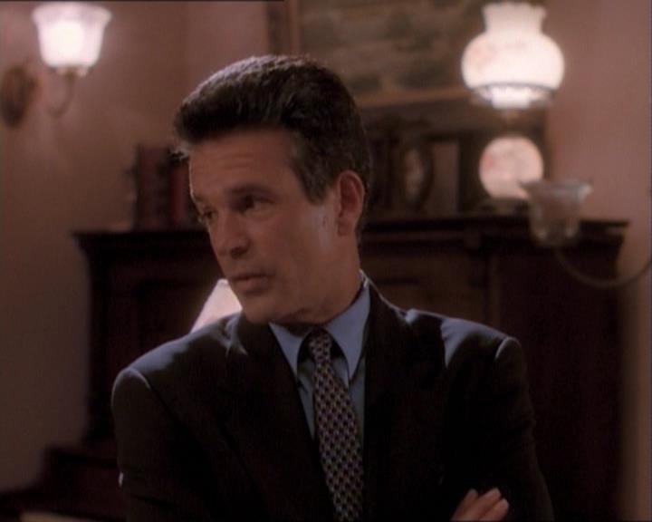 Charmed-Online_dot_net-1x03ThankYouForNotMorphing1535.jpg Charmed-Online_dot_net-1x03ThankYouForNotMorphing1535.jpg