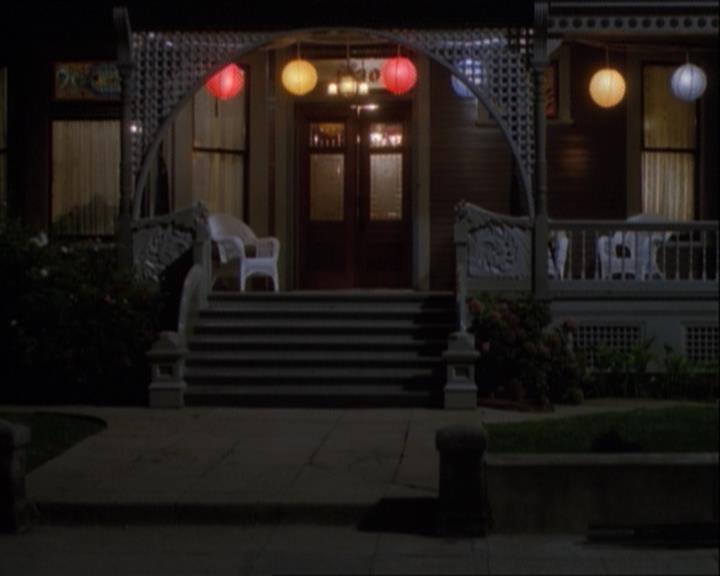 Charmed-Online_dot_net-1x03ThankYouForNotMorphing1544.jpg Charmed-Online_dot_net-1x03ThankYouForNotMorphing1544.jpg