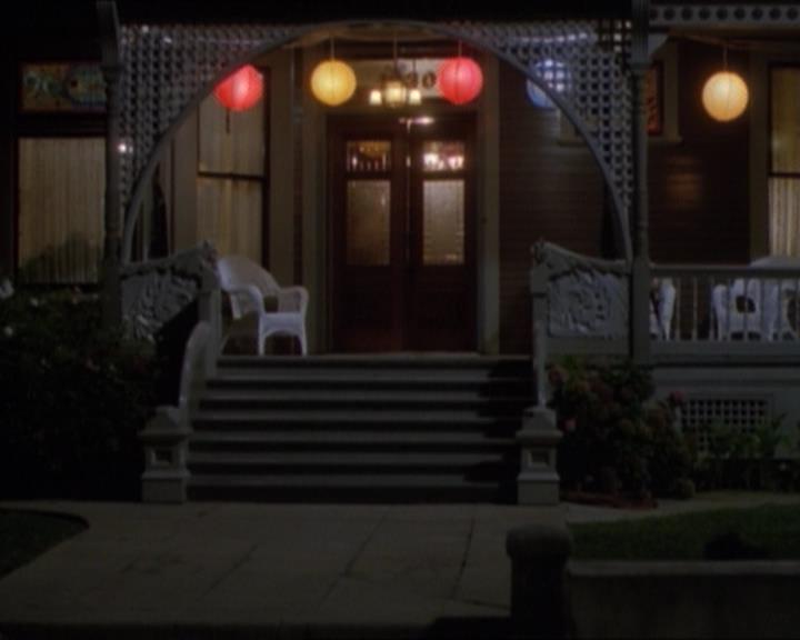 Charmed-Online_dot_net-1x03ThankYouForNotMorphing1547.jpg Charmed-Online_dot_net-1x03ThankYouForNotMorphing1547.jpg