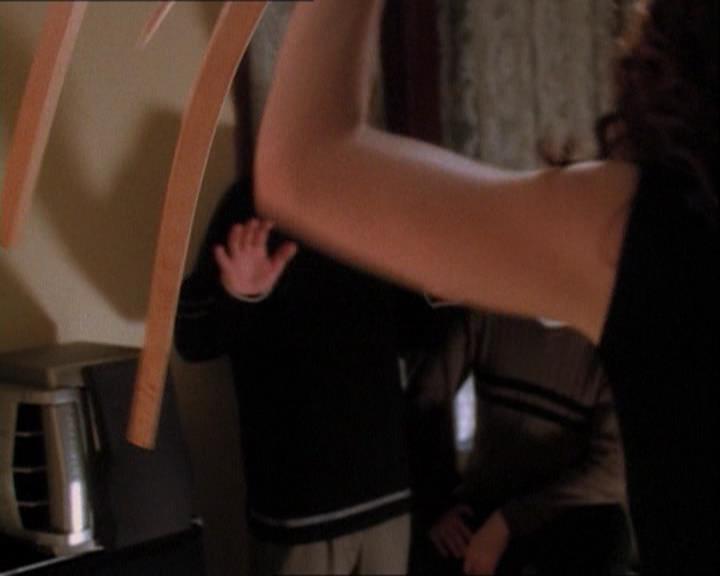 Charmed-Online_dot_net-1x03ThankYouForNotMorphing1548.jpg